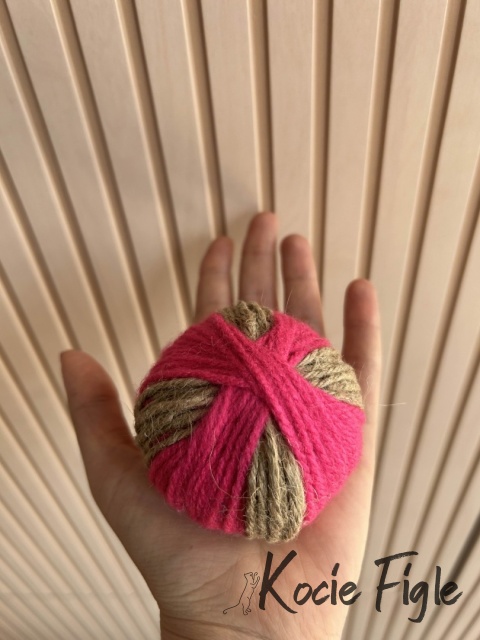 Kocie Figle - Piłka z walerianą