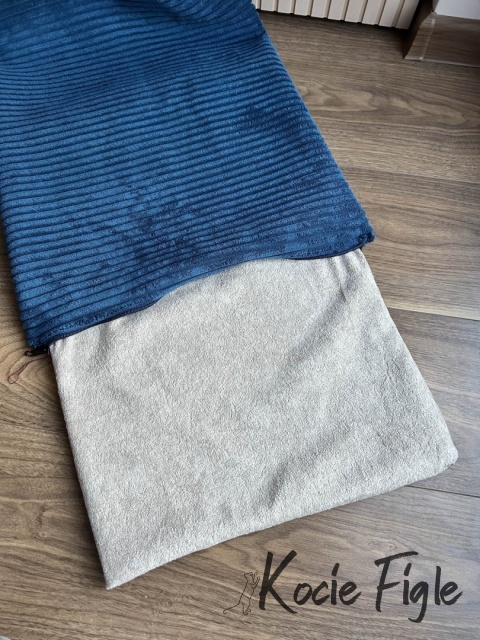 Kocie Figle - Poduszka do transportera - M - Niebieska